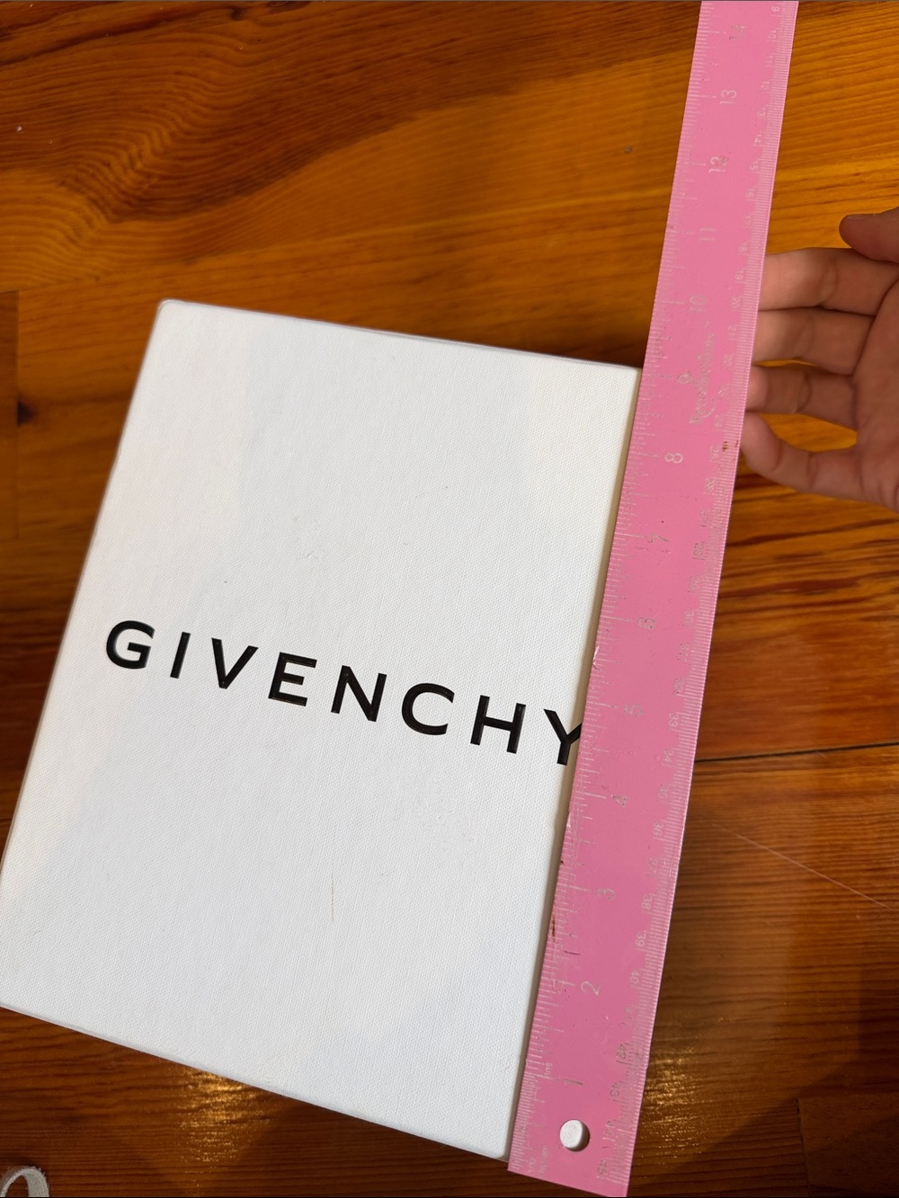 Givenchy box - accessory packaging - Picture 3 of 5